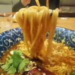 自然派中華 クイジン - 酸辣湯麺　麺リフト