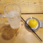 魚八＆串八珍 - レモンサワー