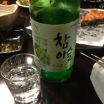 ソクチョ サムゲタン - チャミスルのマスカット味が飲みやすかったです。