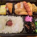 おぎ野 - イレギュラーメニュー。弁当。
      前日の予約制。数量と値段は店主と要相談とのこと