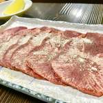 ジンギスカン肉焼 加トちゃん家 - 牛タン焼き￥900