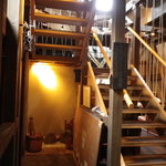 cafe＆kitchen グラッセ - 2階への階段