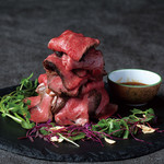 Kinniku specialty! Roast beef TOWER (5-8 servings)