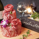 Surprise that the main character will love★Meat cake (orders for 2 people or more)