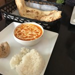 タージマハール - お子様ランチ。カレーにフレッシュクリーム入れた感じ