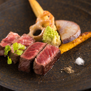 Specially selected Kuroge Wagyu beef from the Atsumi Peninsula [Irago Kurobe] Made with rare parts of chili pepper