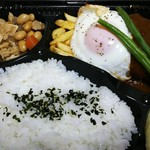 ランチタイム - 日替り(ハンバーグ)450円