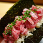 肉割烹 上 - とろたく巻