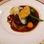 パルファン・ヴェール - 牛ほほ肉の赤ワイン煮