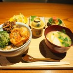 立場割烹 SSAW - 三種のかき揚げ丼 1000円