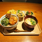 立場割烹 SSAW - 三種のかき揚げ丼 1000円