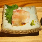 立場割烹 SSAW - 三種のかき揚げ丼 1000円 の真鯛の昆布〆