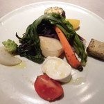 （2）薪焼き野菜に熟成豚がついたランチ 2,500円