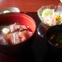赤坂 津つ井 総本店 - ビフテキ丼