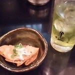 卯の月 - 緑茶サワーとお通し