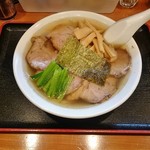 六綵亭 - ラーメン（並）500円＋チャーシュー200円