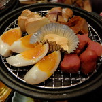 Shichirin Yaki Osakana Kuwaeta Doraneko - 