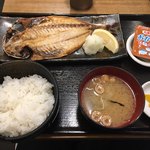 たから食堂 - アジの開き定食@842円