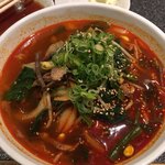 金海 - 激辛ユッケジャンクッパ980円