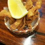 焼き鳥専門店 とりまる - 鶏皮パリパリ揚げ