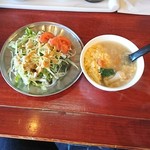 大衆中遊華食堂 八戒 - セットのサラダ&玉子スープも旨い！