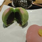 京都茶寮 - こしあんと白あんのお菓子を1つずつ選びました