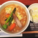 古奈屋 - 旬野菜のカレーうどん (1350円)