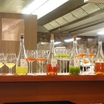 MAVO - ティーマッチング。料理に合わせた5種のお茶