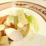 MAVO - 最後デザート。誕生日のメッセージ付き
      酒粕のアイスが印象的