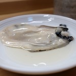 家庭料理 小川 - 大奈佐美島の生牡蠣