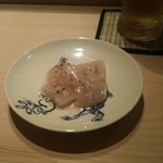 鮨 あい澤 - レバ刺しかと思うような刺身。プリプリで美味です。