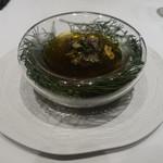 ラチュレ - 雷鳥とキノコのスープ