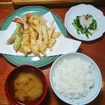 天ぷら定食　1500円