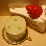 Poche du Reve - ピスタージュとイチゴショート