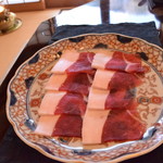 比良山荘 - 猪！