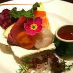 貝柱の器入りサラダ