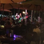 Tropics Bar & Grill - 店内では ライブが＾＾❤️