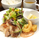 ☆彡Limited to 50 meals! Chef's daily two-course lunch (tax included)