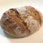 ラトリエ ドゥ プレジール - パン オ パヴォ（290円）