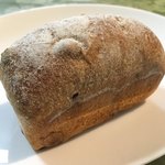 ラトリエ ドゥ プレジール - パン オ エ レザン ロマラン（450円）