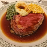 ロウリーズ・ザ・プライムリブ 大阪 - 