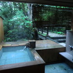 海石榴 - 室内の露天風呂