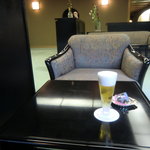 海石榴 - 入浴後、ラウンジで生ビールのサービス