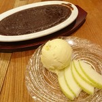 立飲・ビストロシン サンテ - 焼きたてガトーショコラ