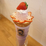 クレープリー チロル - チロルのイチゴプリンアラモード(1100円)