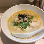 吉法師 - 信じが鯛(鯛出汁＋鮟肝 )¥1000｜拉麺 吉法師