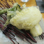 浅草じゅうろく - 天ぷら（竹岡キス天、アスパラ天、式部草天