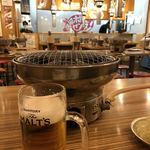Yakiniku Horumon Genki - 冷えたビールと和やかな店内