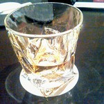 杏’s - ウイスキーロックです