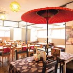 お茶とお食事処 森山 - お座敷とテーブル席があります